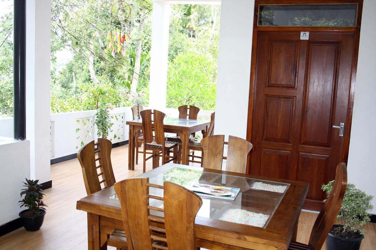 Adhi'S Place Ella Extérieur photo